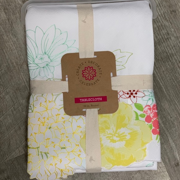 Hobby Lobby Dining Floral Fruit Tablecloth 7 Round Linen Spring Nwt Poshmark